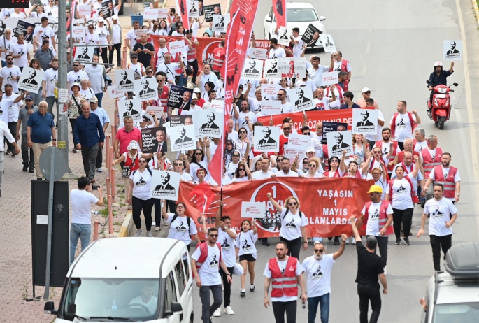 1 Mayıs'a Mesut Kocagöz damgası