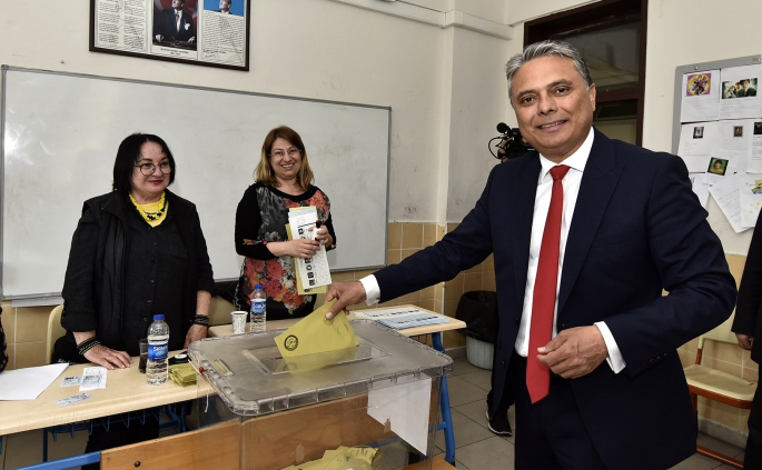 Başkan Uysal, Vali Hüsnü Tuğlu okulunda oy kullanacak