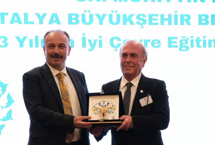  Büyükşehir Belediyesi 20. çevre ödülünü aldı