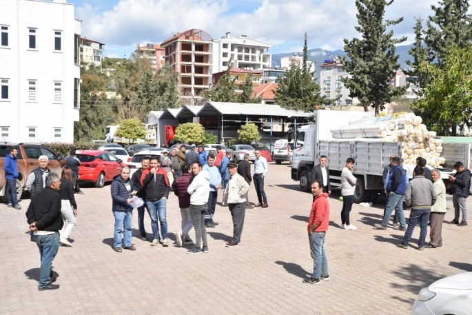 Büyükşehir Belediyesi yaraları sarmaya devam ediyor