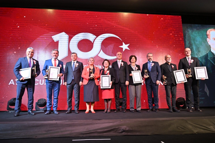 CUMHURİYET'İN 100. YIL ÖDÜLLERİ SAHİPLERİNİ BULDU