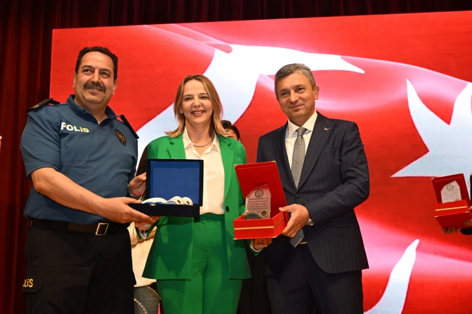 En iyi polis: Anne