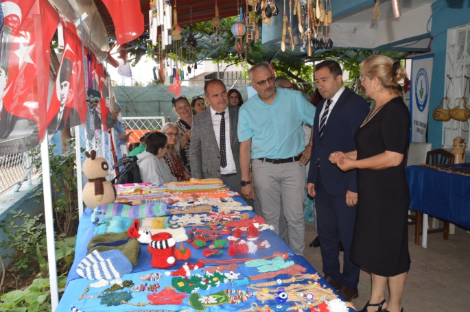 Engellilerden el sanatları sergisi