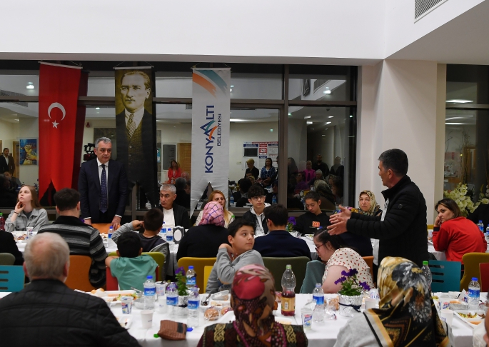 Esen depremzedelerle iftarda buluştu