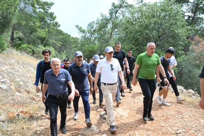 Gençlik haftası yürüyüşü 