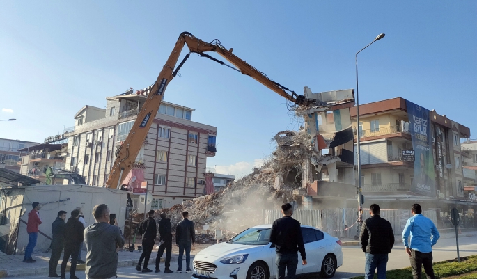 GÖZ GÖRE GÖRE GELİYOR!