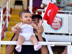 Antalyalı Çocuklar Cumhuriyet Kupası İçin Ter Döktü
