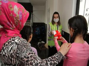 Büyükşehirden İhtiyaç Sahibi Öğrencilere Tablet 