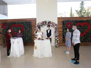 Kepezde Sosyal Mesafeli Nikah Merasimi