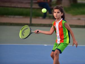 Kepezde Tenis Sporu Popülerleşiyor