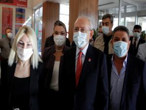 Kılıçdaroğlu Başkan Böceki Hastanede Ziyaret Etti