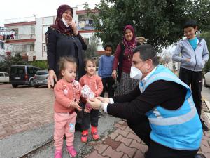 Tütüncü, Kepezli Öğrencileri Yalnız Bırakmıyor  