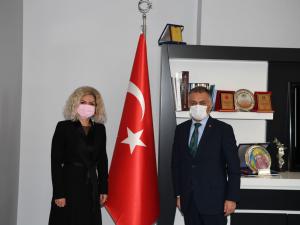  Vali Yazıcı, Antalya Akev Üniversitesini Ziyaret Etti