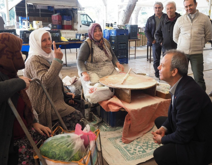 Halka gidiyor, halkı dinliyor