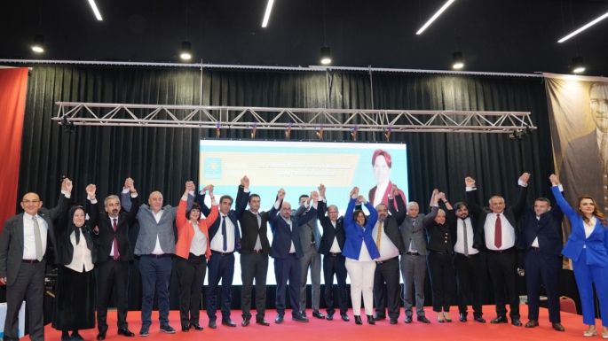 İYİ PARTİ ANTALYA’DA MİLLETVEKİLİ ADAYLARINI TANITTI