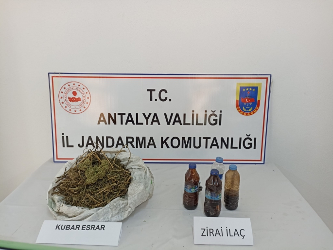 Jandarmadan uyuşturucu tacirlerine darbe