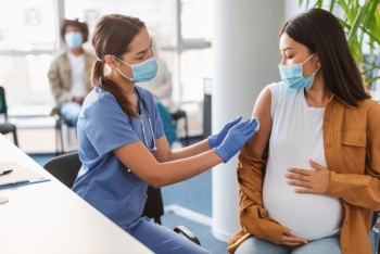 Hamileliğin ilk üç ayında aşı yaptırmak riskli mi?