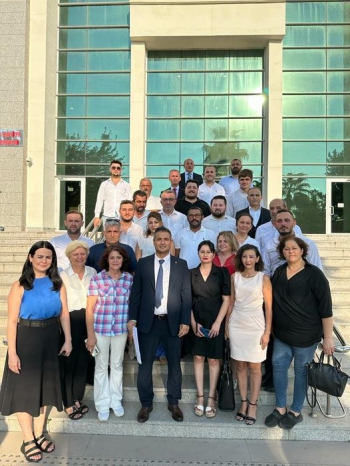 Ölmez mazbatasını aldı