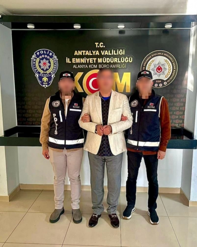 KIRMIZI BÜLTENLE ARANAN ŞAHIS ALANYA’ DA YAKALANDI