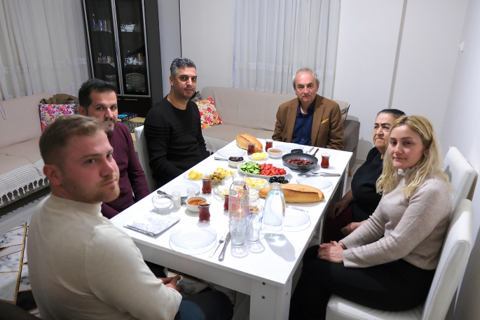 Kocagöz, ilk sahurunu Şehit Ailesi ile yaptı