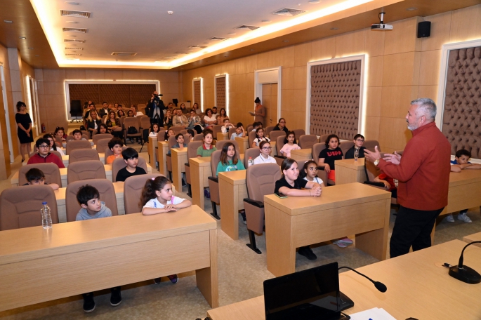 MANAVGAT BELEDİYESİ ÇOCUK MECLİSİ’Nİ KURUYOR