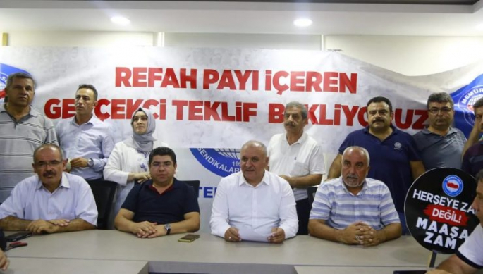Memur-Sen Yapıcı Tavrını Sürdürüyor