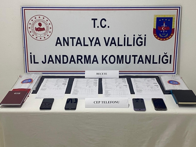  Nitelikli Dolandırıcılık, Resmi Belgede Sahtecilik