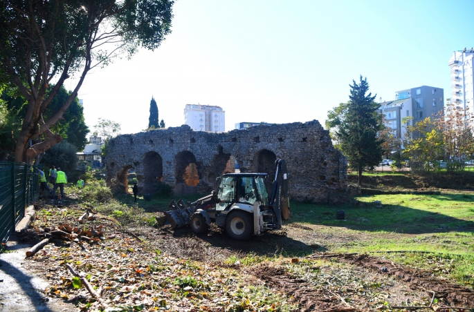 Roma Hamamı yenilenmeye hazırlanıyor