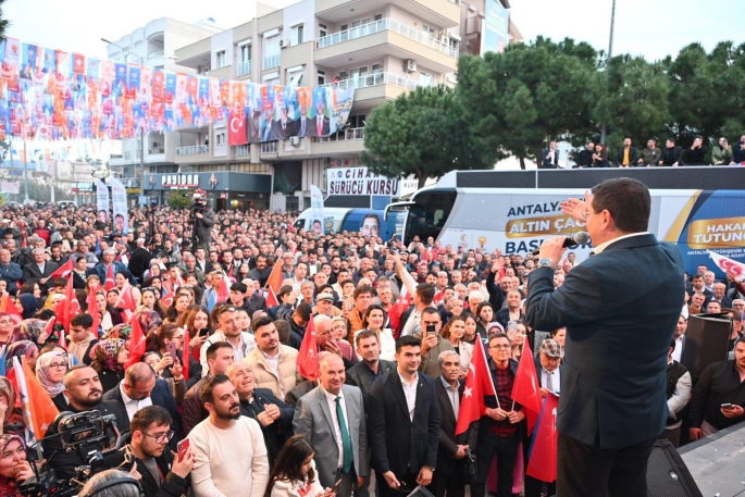 Serik'te miting gibi açılış
