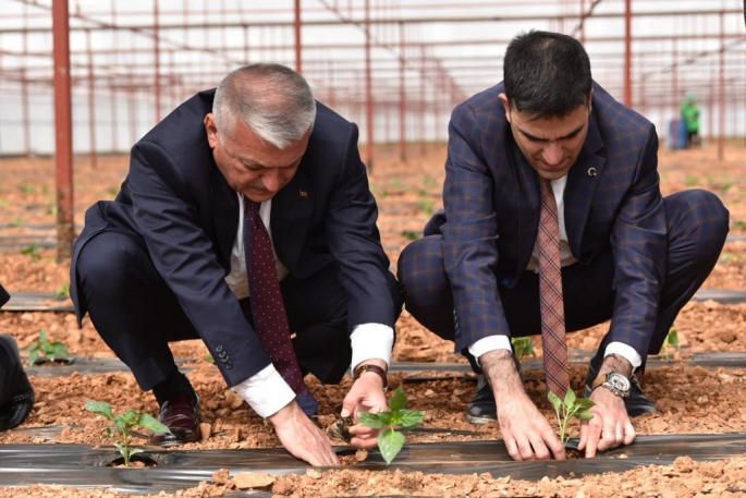 TARIMIN ÖNEMİNİ ÇOK İYİ BİLİYORUZ