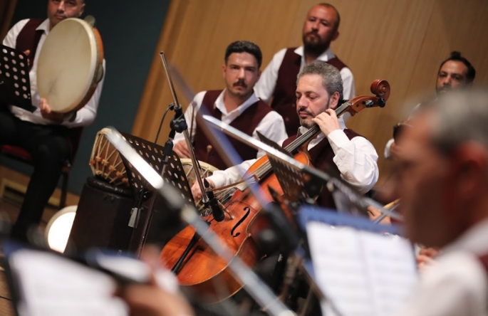 TSM İcra Heyeti Saz Eserleri Konseri Büyüledi
