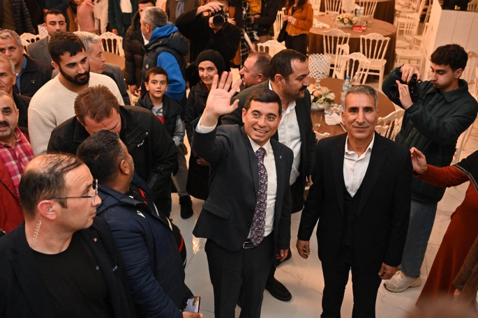 Tütüncü, Doğu ve Güneydoğulu hemşehrileriyle kucaklaştı