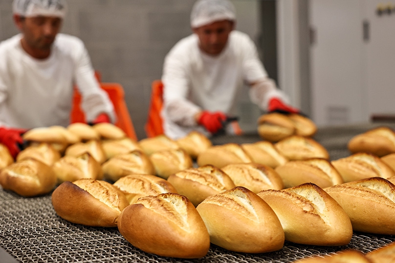 Burada ekmek 4,5 TL